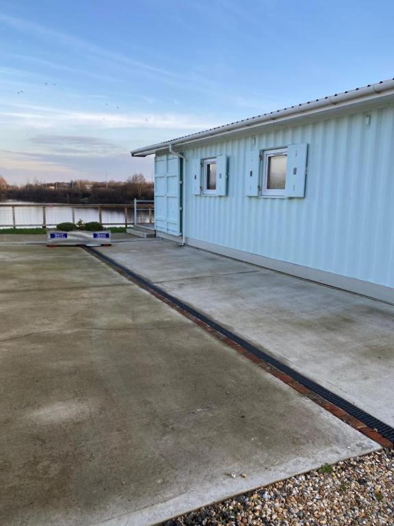 Lake View Lodge Chichester Exterior foto